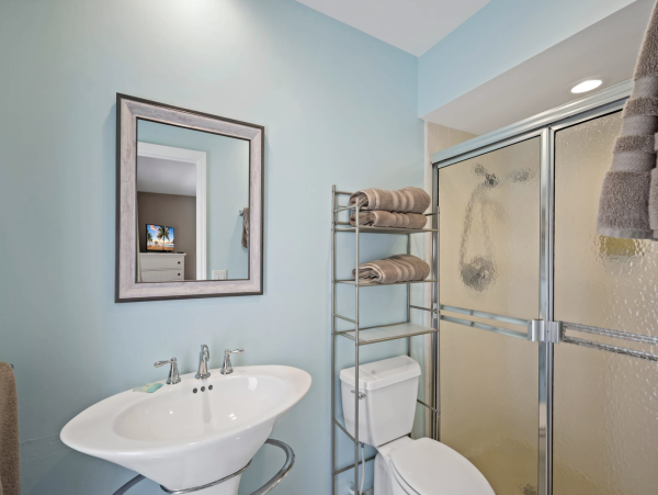 Canal Front 4 Bedroom Vacation Home Sleeps 10 Marco Island